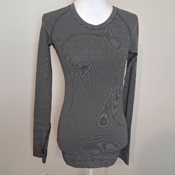 Lululemon Swiftly Tech Long Sleeve CrewWhite / White / Black (Striped) Size 4 - Picture 7 of 11